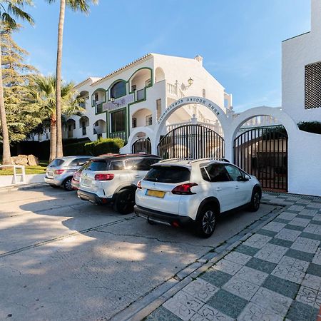 Cosy Apartment In Verano Azul Nerja Exterior photo
